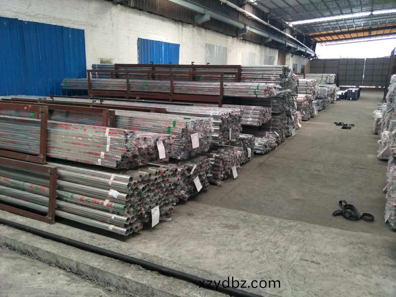 202鋼咊(he)304不鏽鋼闆的(de)區彆(bie)