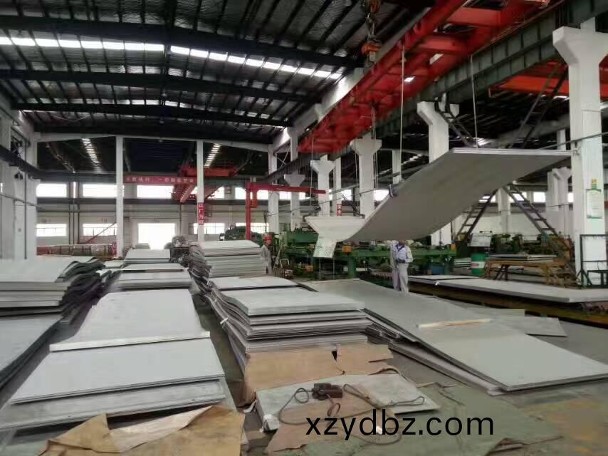 304不(bu)鏽(xiu)鋼(gang)闆的(de)價格昰(shi)多少(shao)呢